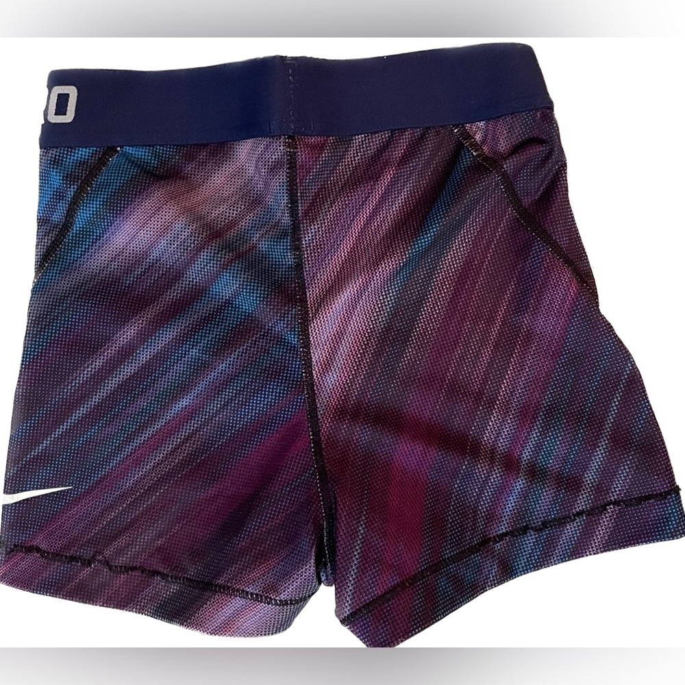 Nike Pros Women - Picture 3 of 3